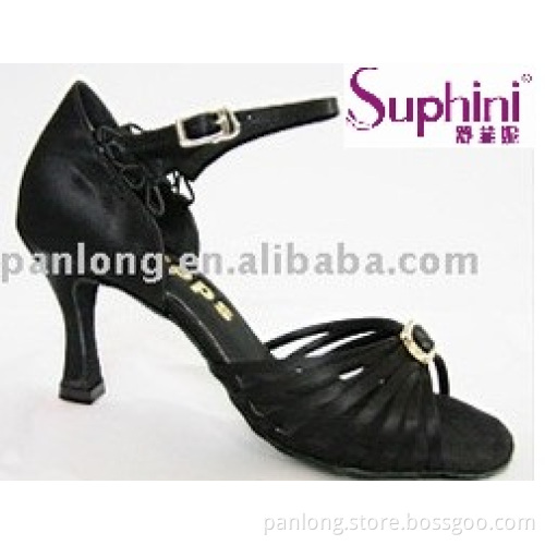 Straps latin sandal
